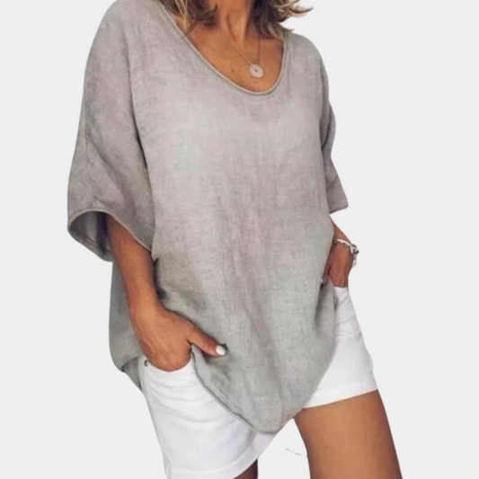 Comfortable Oversized T-Shirt in Soft Gray for Everyday Wear